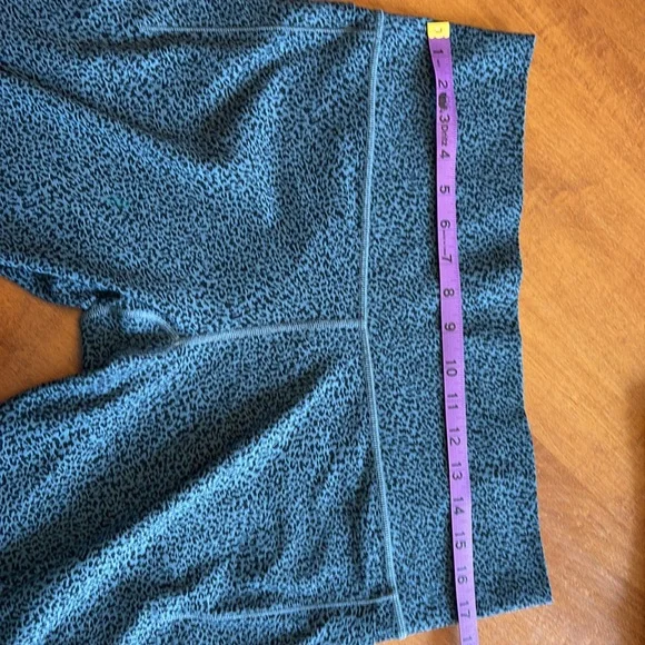 Athleta, salutation II textured tight size 1X very gently used great shape - Picture 7 of 8